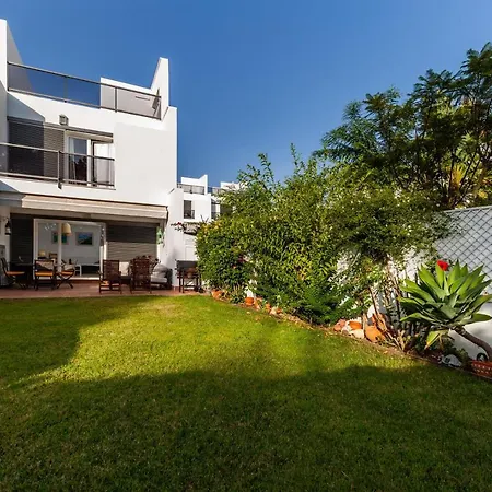 Casa La Fontanilla Mila Holiday home *